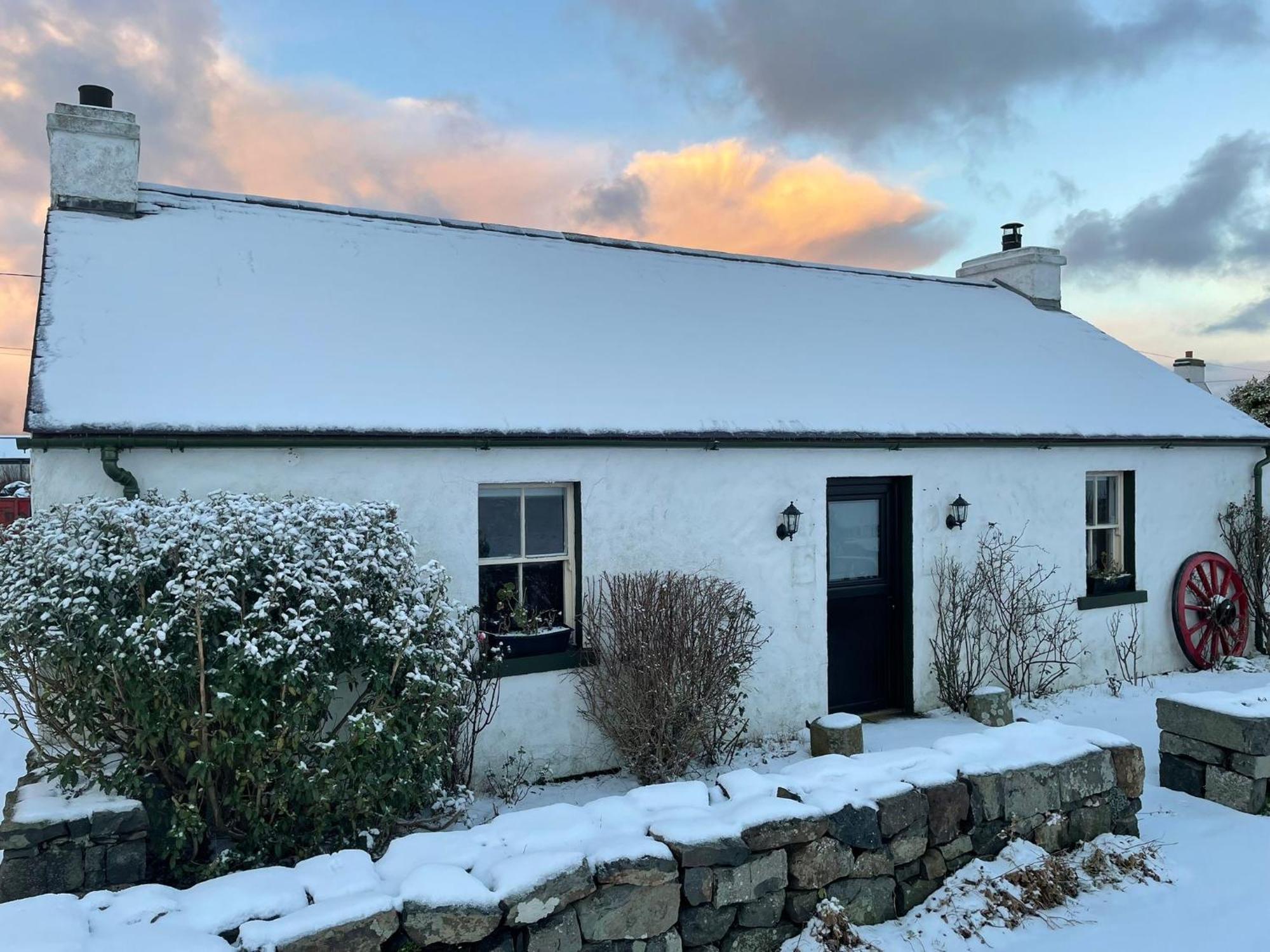 Dunnaglea Cottage, Ballintoy Exterior photo